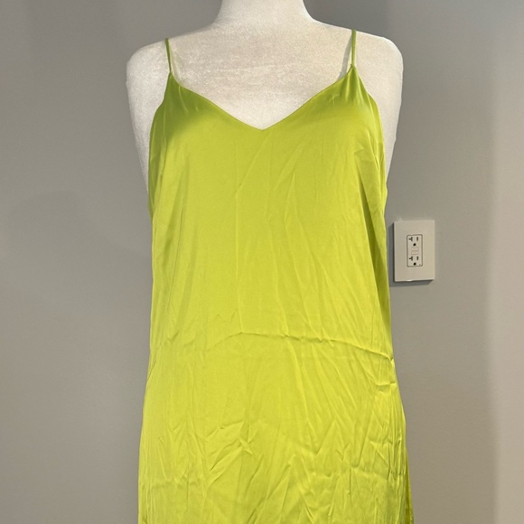 NWOT The Drop Women's Ana Silky V-neck Midi Slip Dress Lime Green - Picture 12 of 12